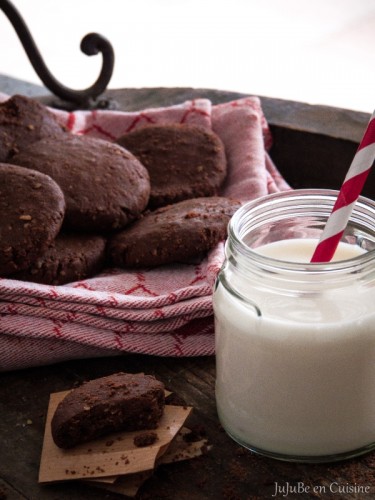 Cookies au chocolat, noix de cajou et flocons de millet (sans beurre, sans lait, sans oeuf – Vegan)