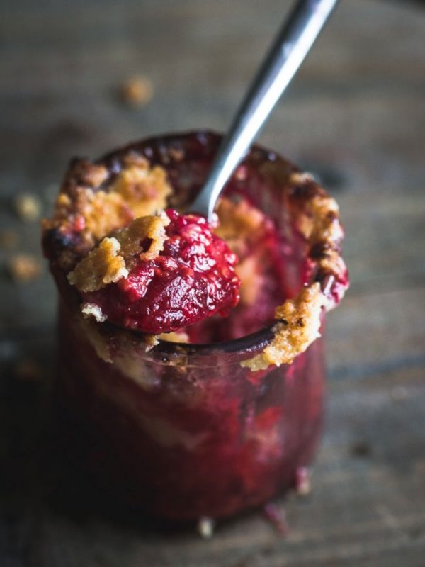 Mi-crumble mi-gâteau à la framboise | Jujube en cuisine