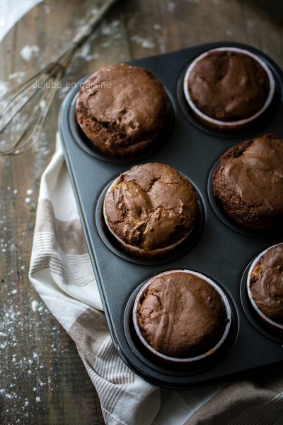 Muffins au chocolat et cœur fondant au beurre de cacahuète