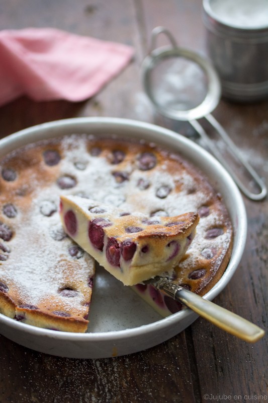 Clafoutis aux cerises - avec les noyaux | Jujube en cuisine