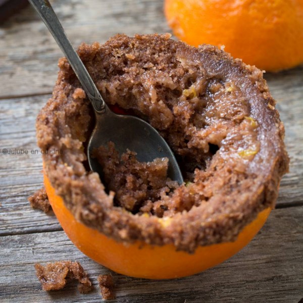 Gâteau au chocolat cuit dans une orange sans son chapeau | Jujube en cuisine