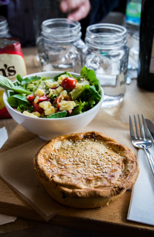 Tourte (« pie ») au poulet, champignon et whisky