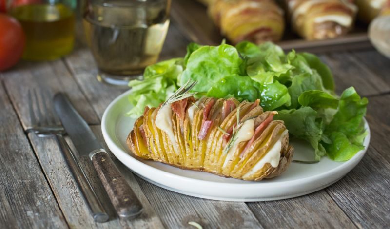 Pommes de terre rôties à la suédoises (Hasselback potatoes) au gouda et bacon | Jujube en cuisine