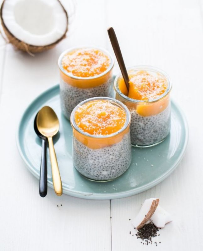 Overnight coco chia seed pudding | Pudding aux graines de chia, lait de coco et purée de mangue | Jujube en cuisine