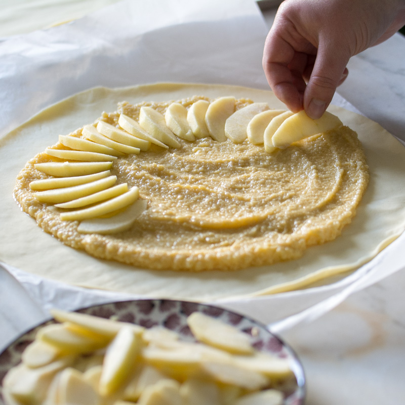 Galette des rois à la crème d’amande et pommes | Jujube en cuisine